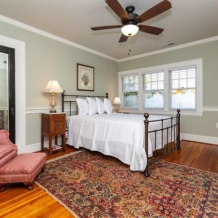 Renowned Historic Home Downtownacross From Park 윈스턴세일럼 외부 사진