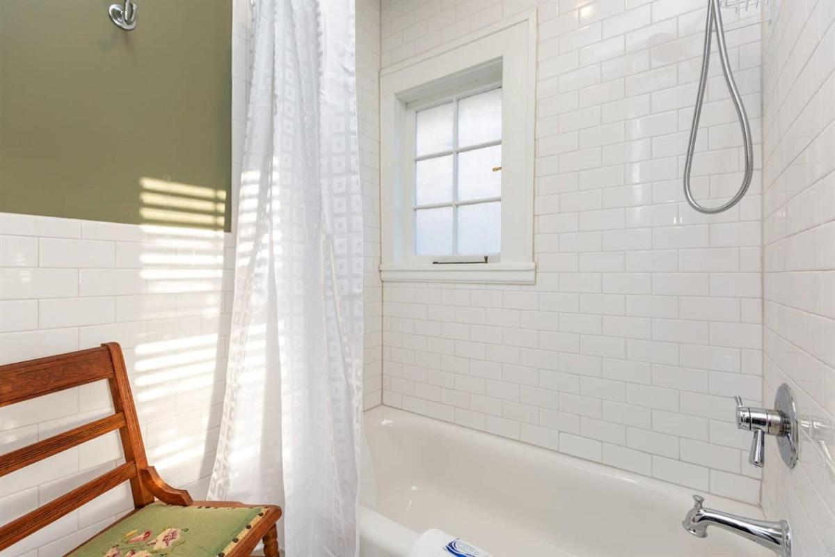 Renowned Historic Home Downtownacross From Park 윈스턴세일럼 외부 사진
