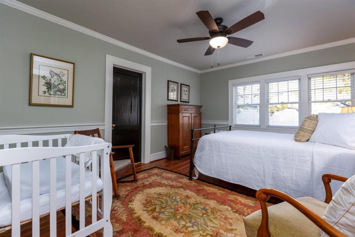 Renowned Historic Home Downtownacross From Park 윈스턴세일럼 외부 사진